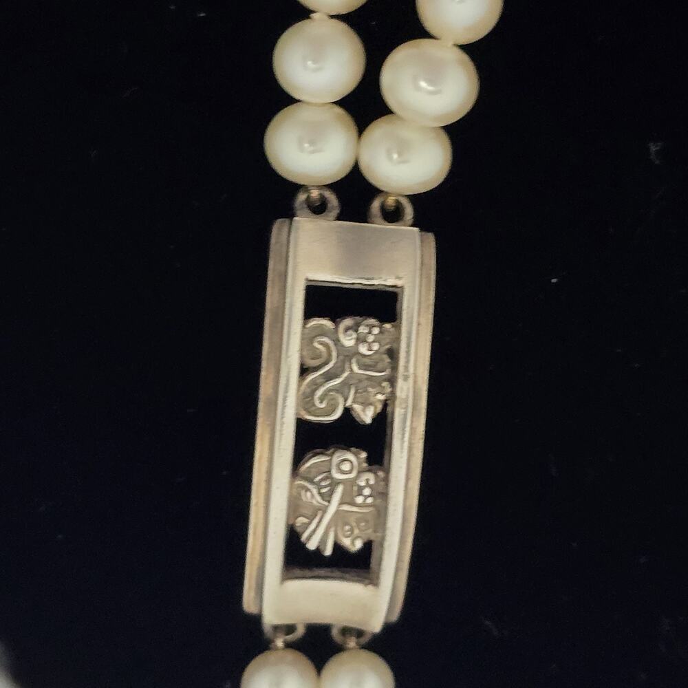 Vintage Mayan Head Sterling Silver Pearl Bracelet 5/8" Wide Signed MO - Picture 6 of 11